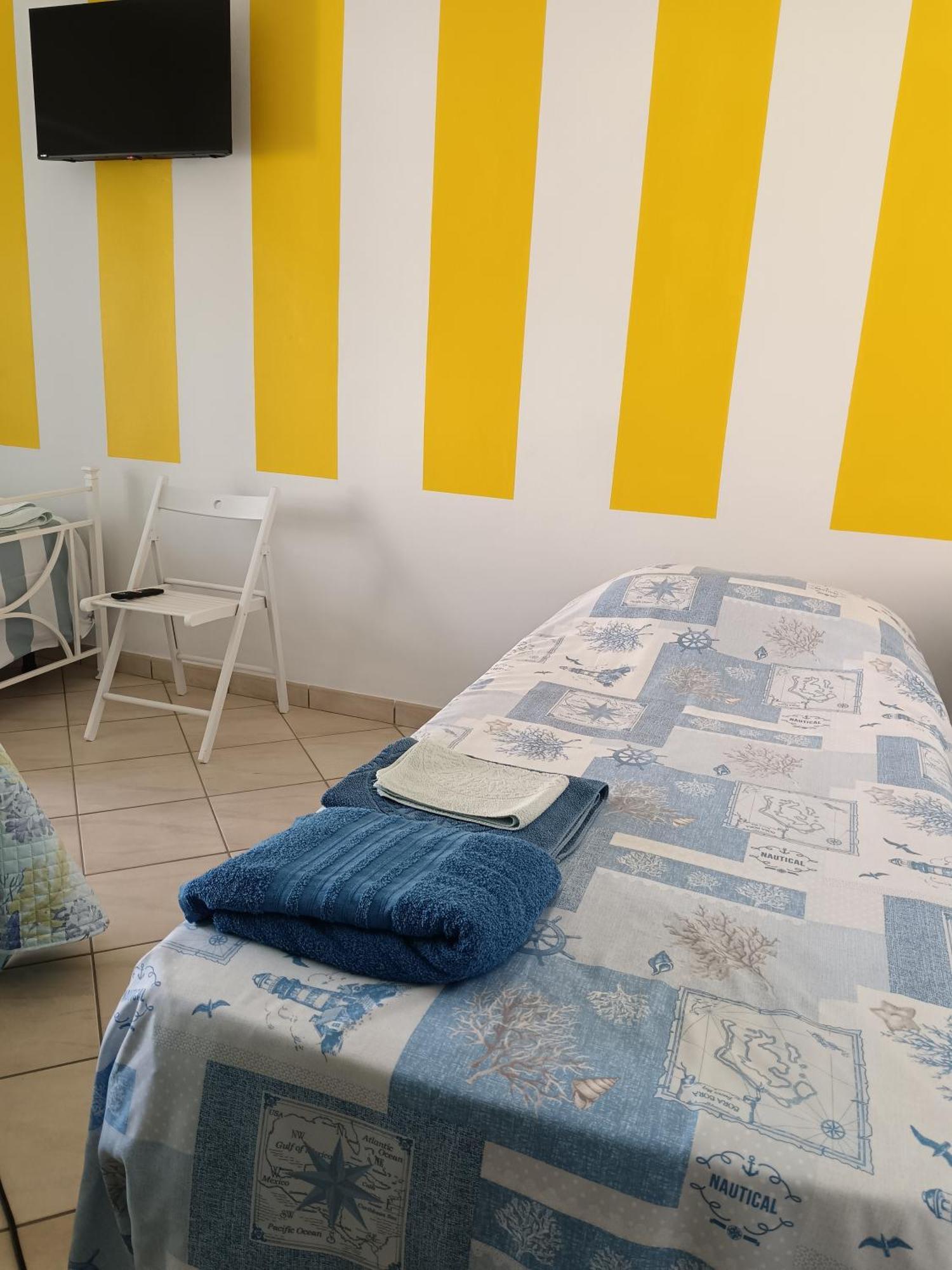 A Casa Di Berna E Tere Apartment Venturina Terme Luaran gambar